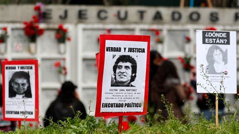 Detienen a un chileno buscado por el asesinato de Víctor Jara tras revocarle la nacionalidad estadounidense
